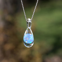 Load image into Gallery viewer, Large Opal Pendant Necklace