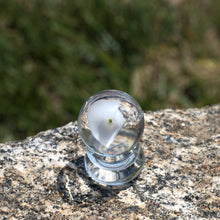 Load image into Gallery viewer, White Calla Lily Flower Marble