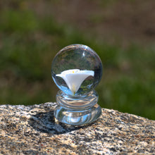 Load image into Gallery viewer, White Calla Lily Flower Marble