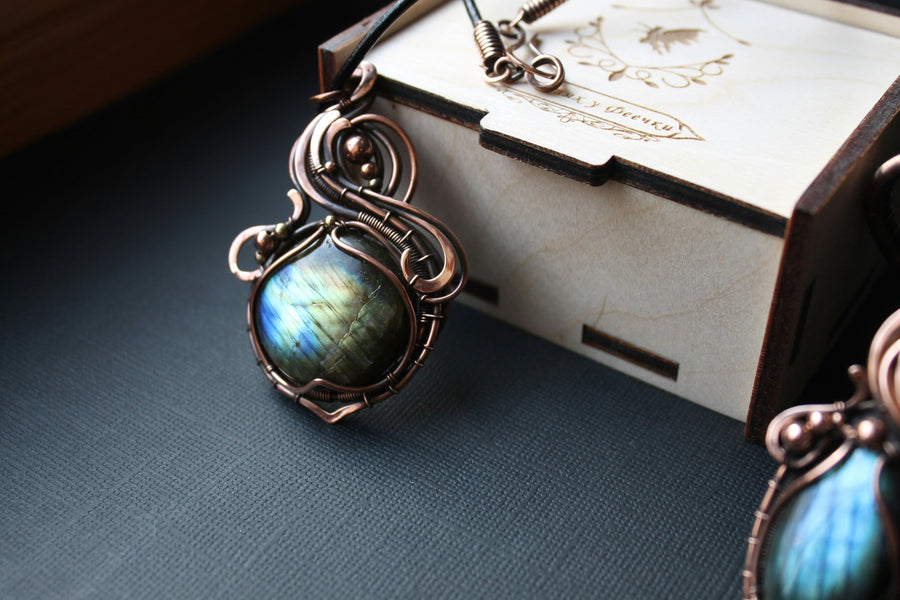 Can Opal Jewelry Get Wet?