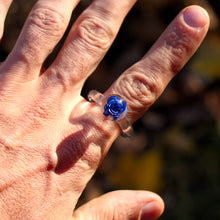 Load image into Gallery viewer, Glass Ring with Blue Flower Inside
