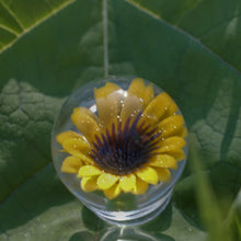 Load image into Gallery viewer, Blown Glass Yellow Sunflower Marble

